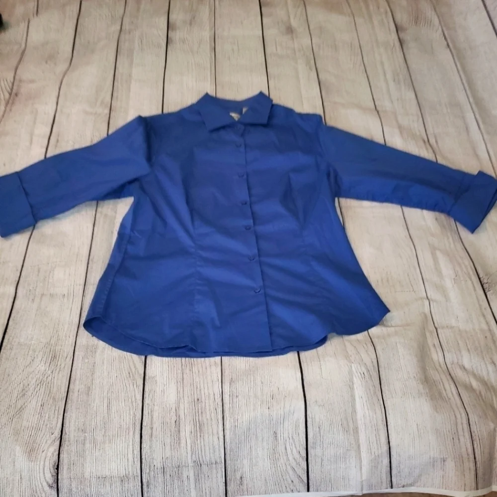 Edwards Blue Collared Button Down - Picture 4 of 8